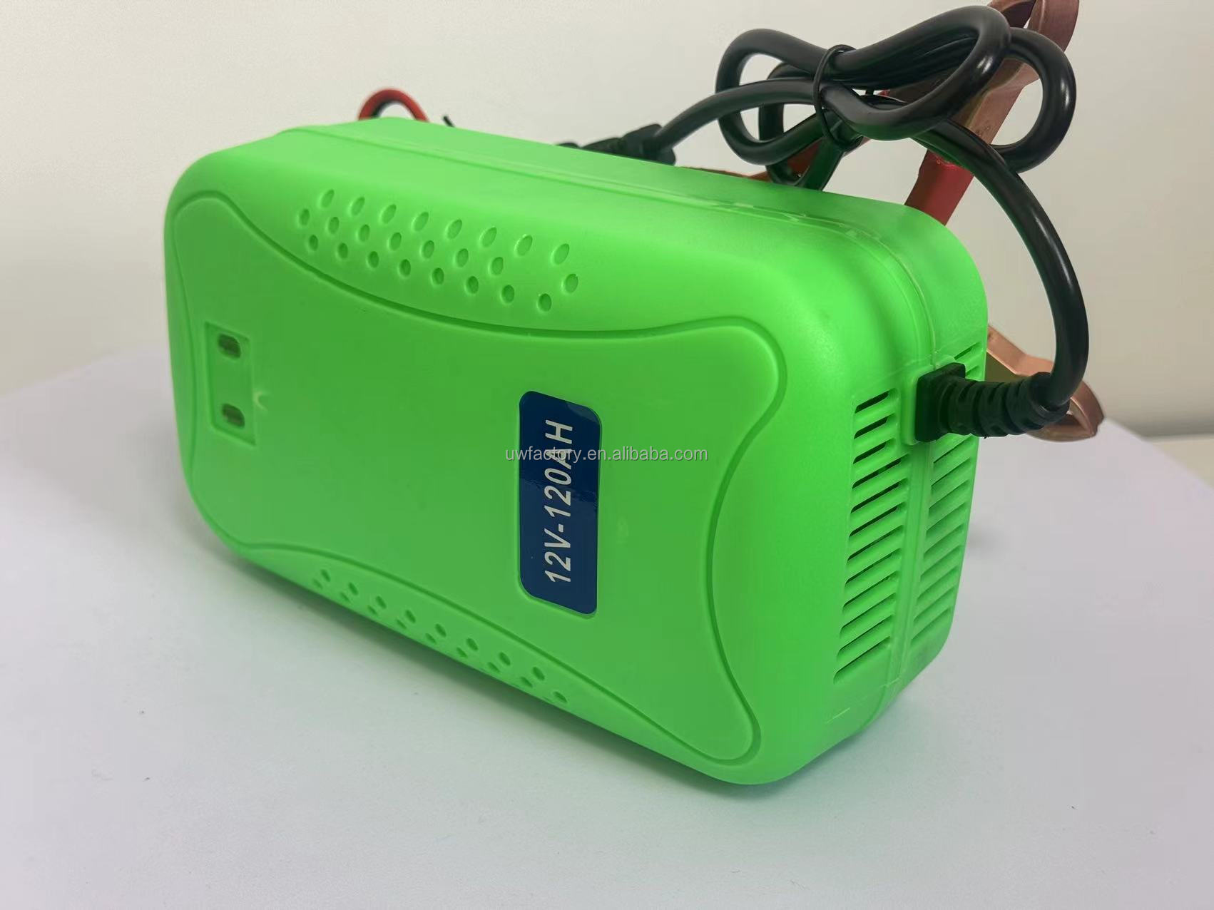 Connector Protection and OCP Protection 12V6a 8a Pulse Repair Smart Fast Charger for Lead-Acid Battery Car Motorcycle