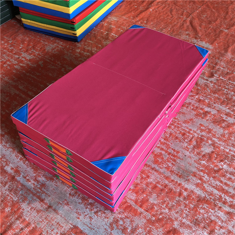 High Jump Gymnastics Tumbling Mat / Fold Up Gymnastics Mat For Children