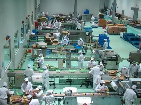 SWD 2000 Automatic Shrink Packaging Machin 25KW Full Sealing Packaging Machine