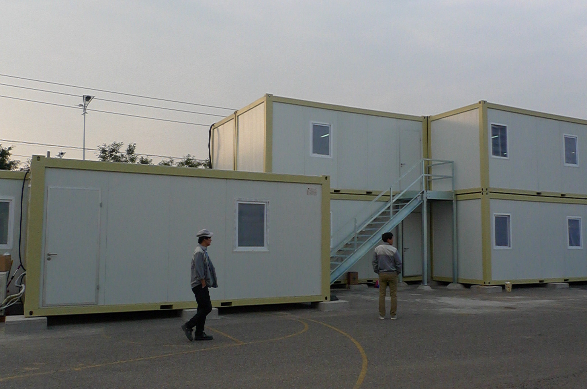  20ft Prefabricated modular prefab container house from China supplier Manufactures