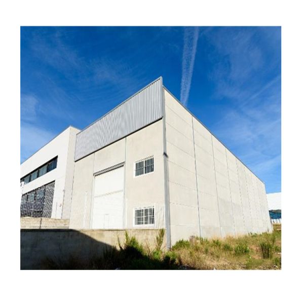 Steel structure warehouse interior