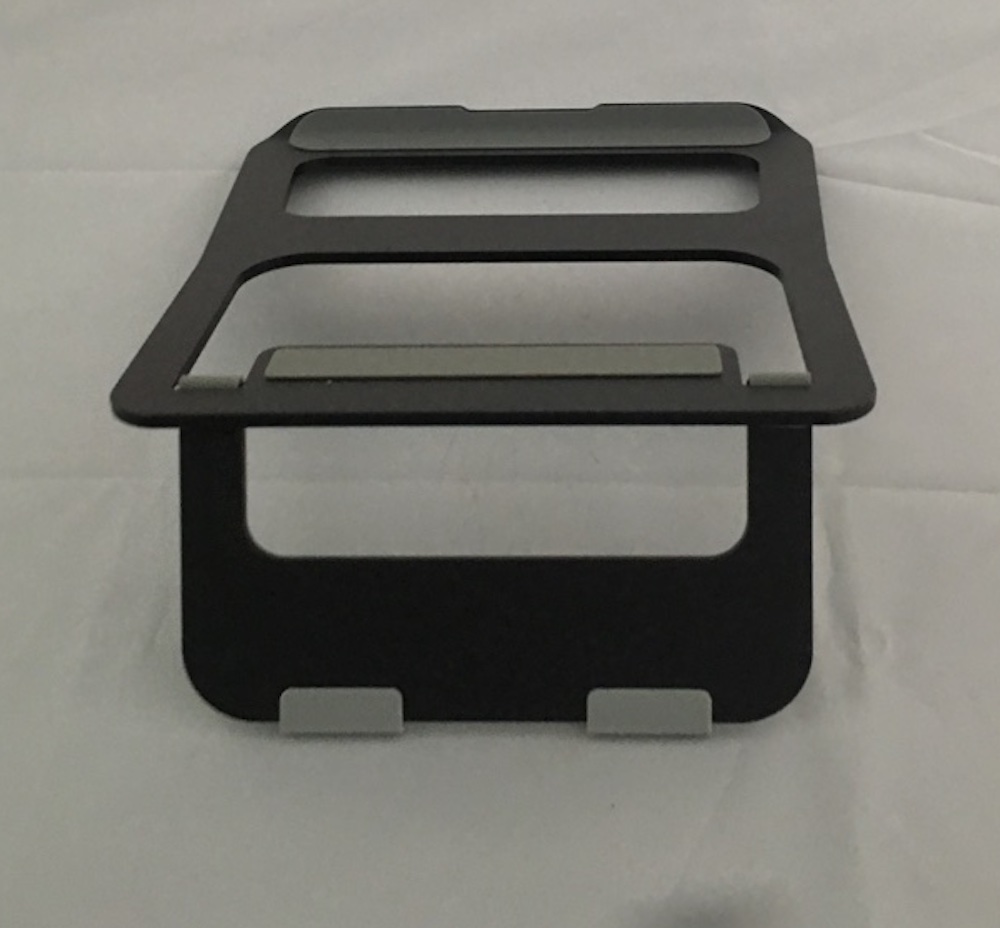 Black 230*210*4mm Macbook Metal Stand Anodizing Aluminum Laptop Tray