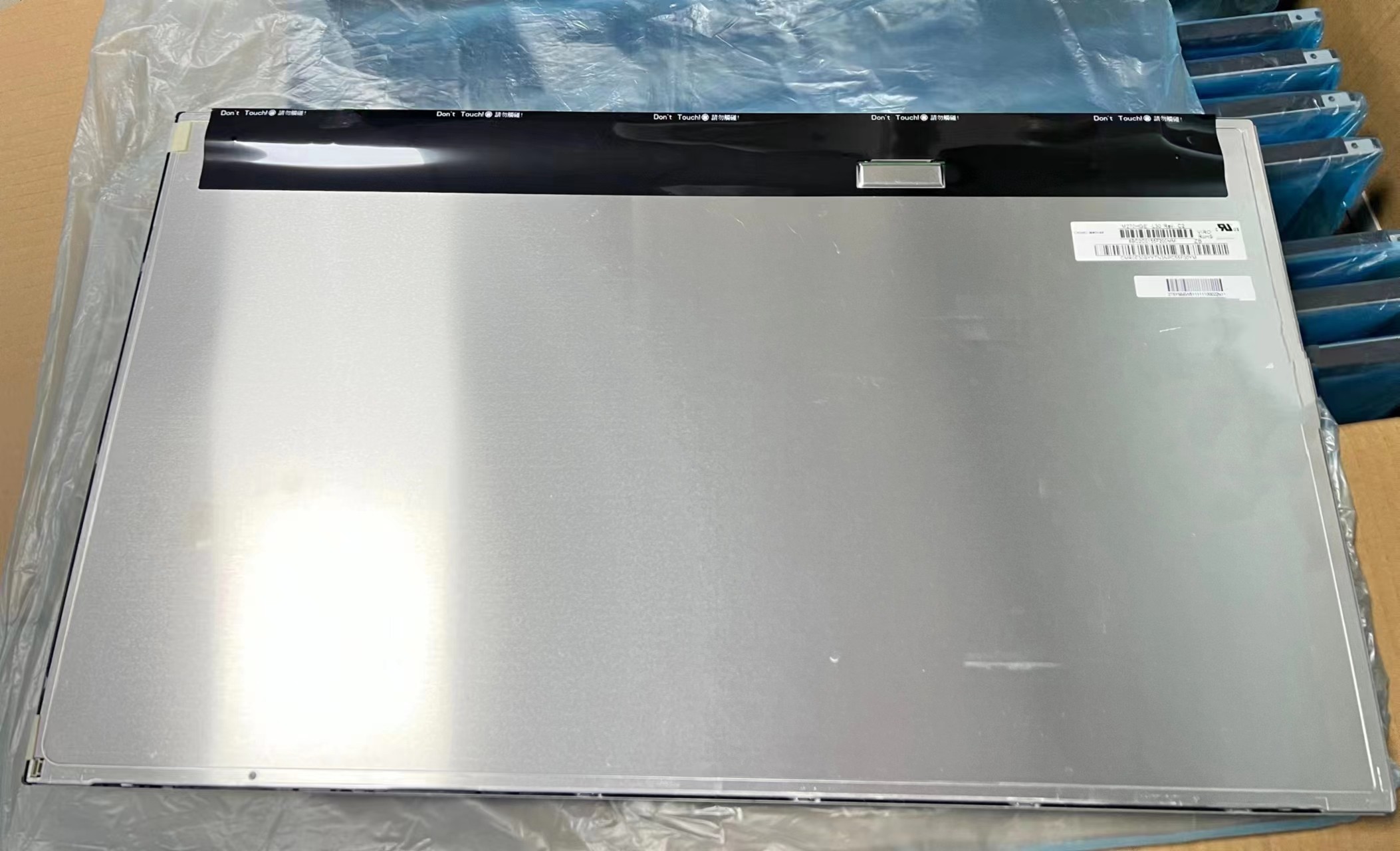 P270HVN01.0 AUO 27.0" 1920(RGB)×1080, 350 cd/m² INDUSTRIAL LCD DISPLAY