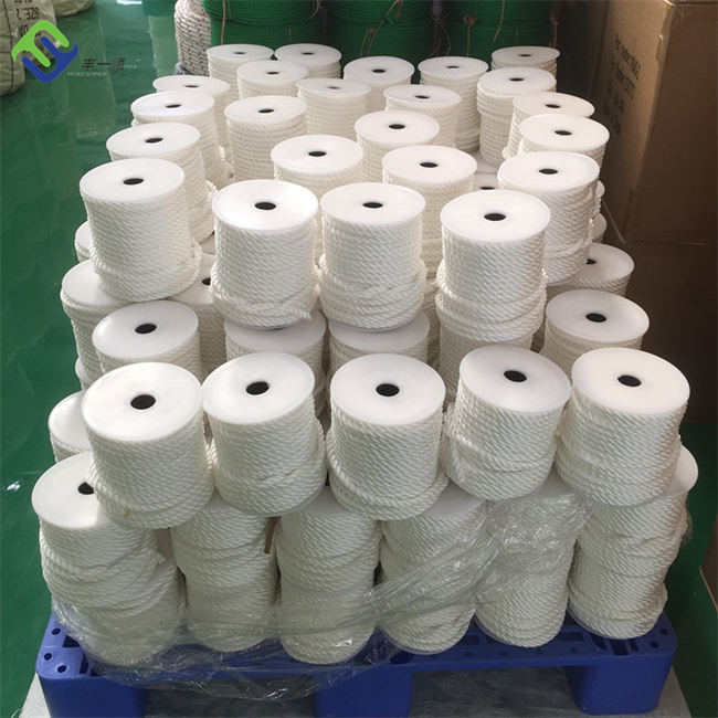 12mm Twisted 3 Strand Nylon Ropes Boat Anchor Rope For Marine