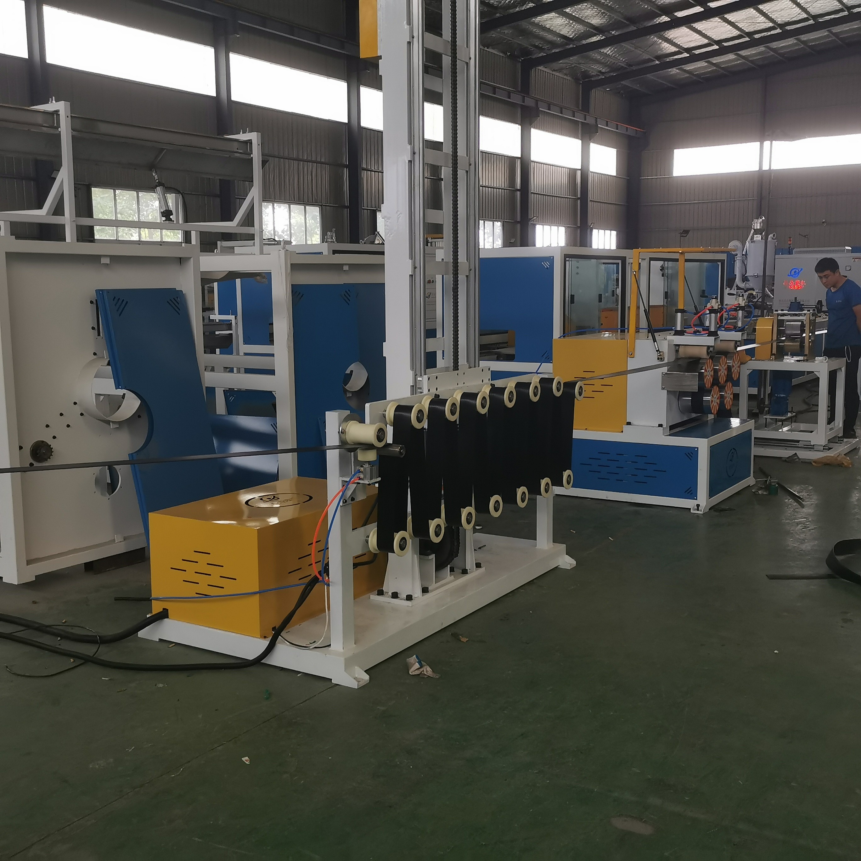 Safe Environmentally Friendly Geo Extrusion Machine For PE PET Fiber Packing Belt Production