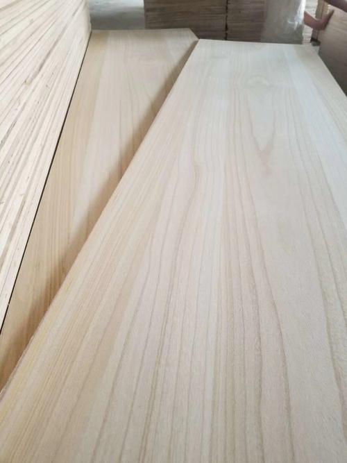 280-300kgs/cbm Density Solid Paulownia Wood After-sale Service of Return and Replacement