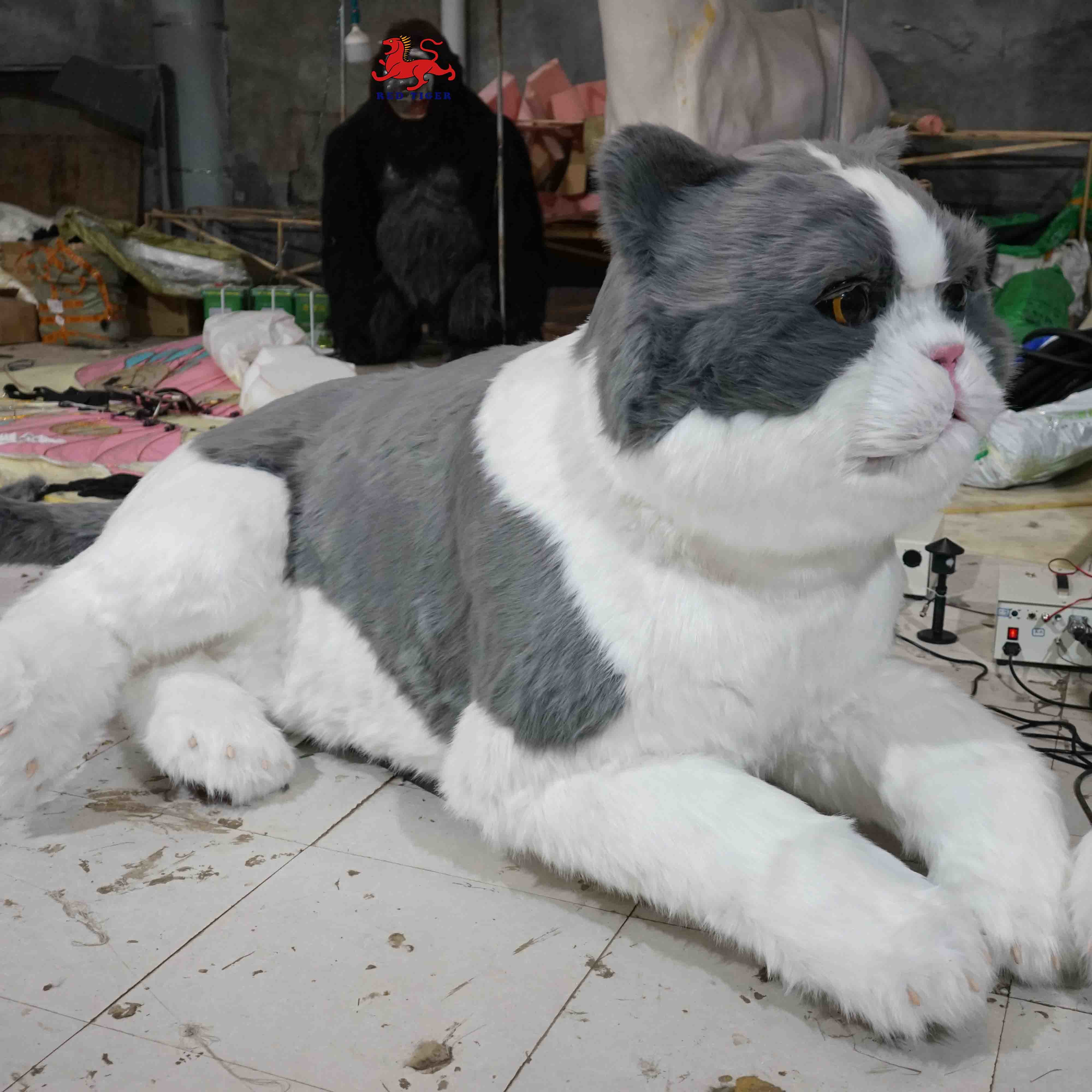 Life Size Realistic Animatronic Cat , Interactive Talking Lovely Cat