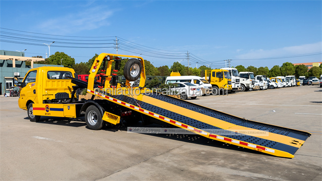 Factory Offer 3-5ton Small Rotator Tow Truck With Hydraulic System for Sale