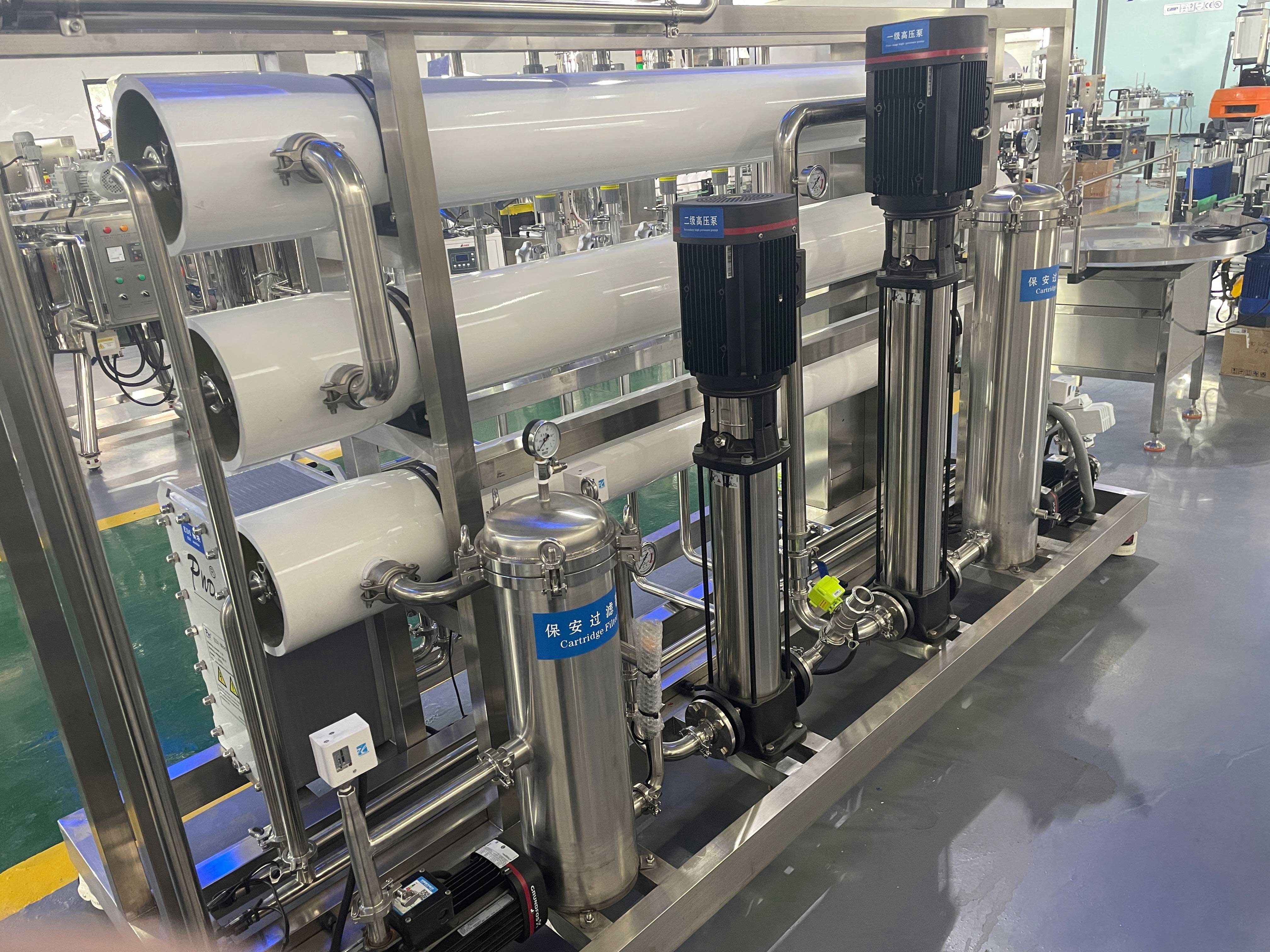 1000L 2000L Seawater Desalination Machine SUS316L RO Water Treatment Plant