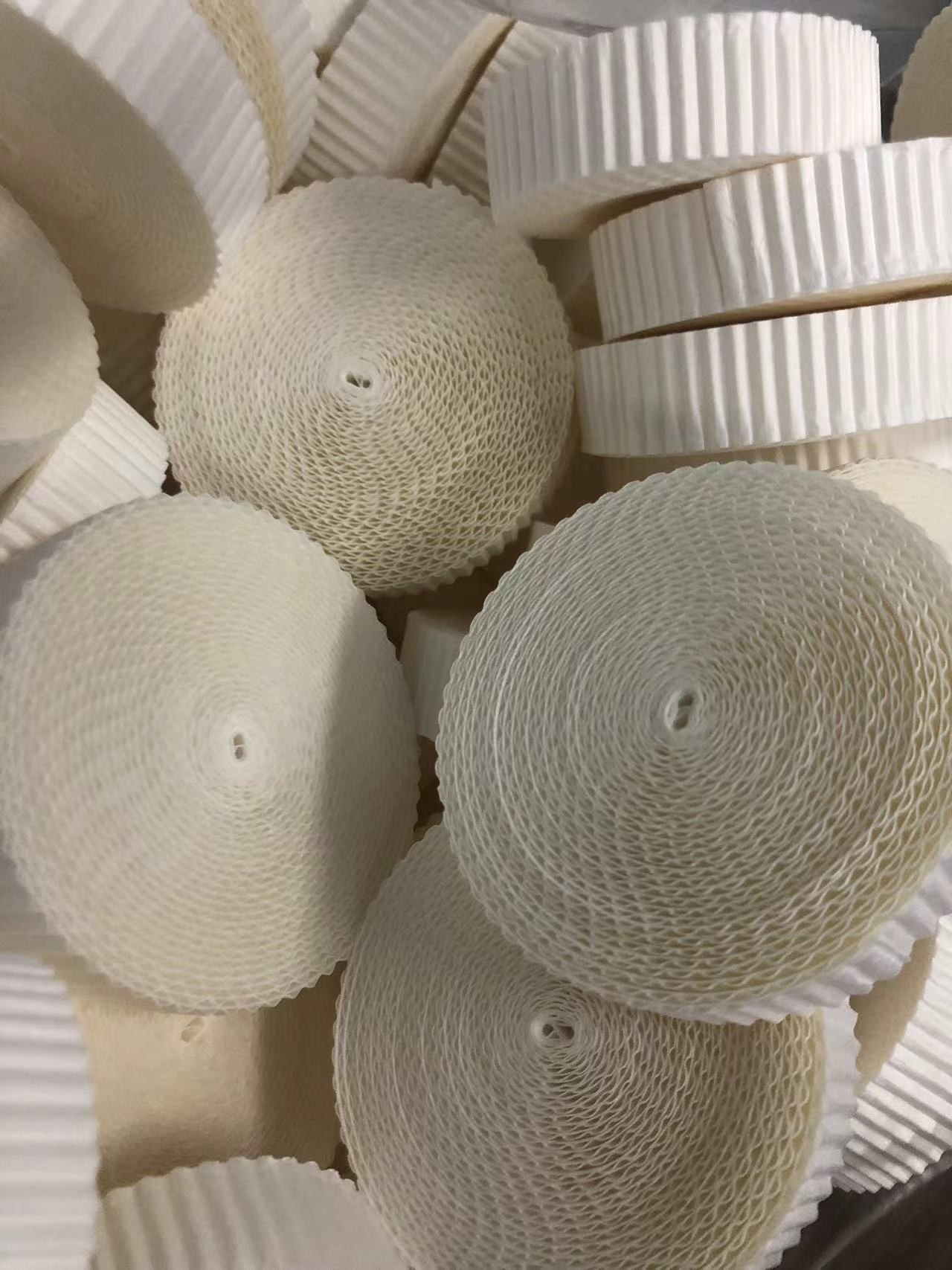 Durability 2-Level Cotton Absorbent Filter Paper White Color GB/T18830-2009 Safety Standard