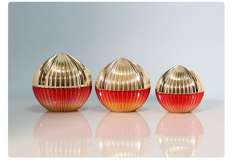 Red Gold Gradient Plastic Cosmetic Bottles 50g Cream Jar Sphere Shape Acrylic Collar Material
