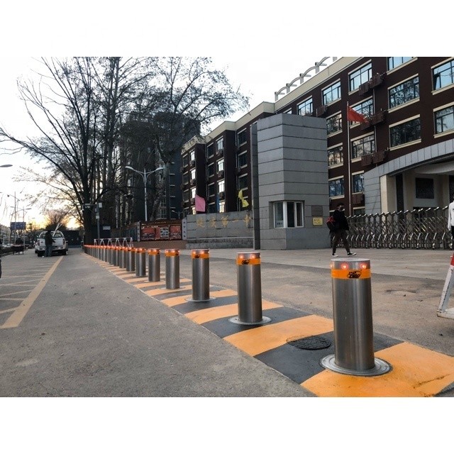 LED LIGHTS STAINLESS STEEL RETRACTABLE HYDRAULIC AUTOMATIC BOLLARD FOR ROADWAY SAFETY