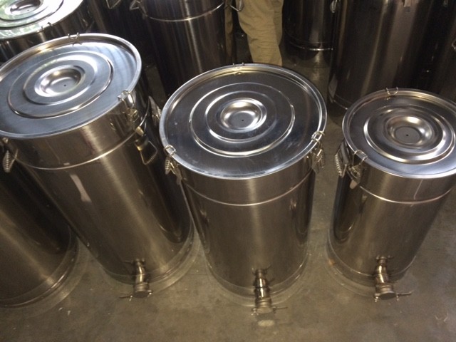 Durable Stainless Steel Filter Metal Honey Tank with Filter of Honey Bottling Tank
