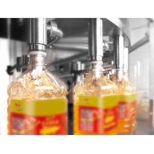 PLC Control 2.2KW Liquid Bottle Filling Machine