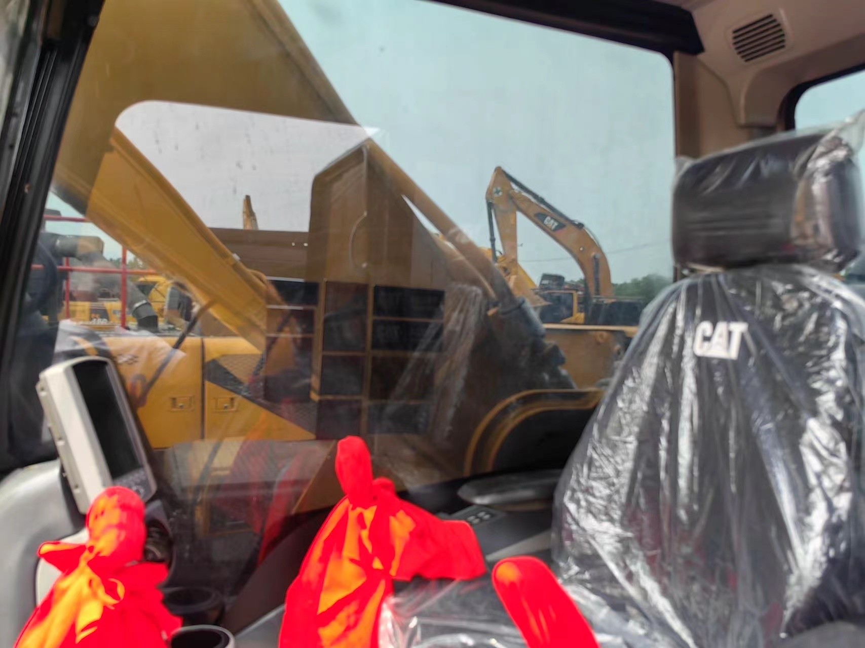 Used 340d2l Caterpillar Earth Moving Construction Digger Heavy Duty Machinery