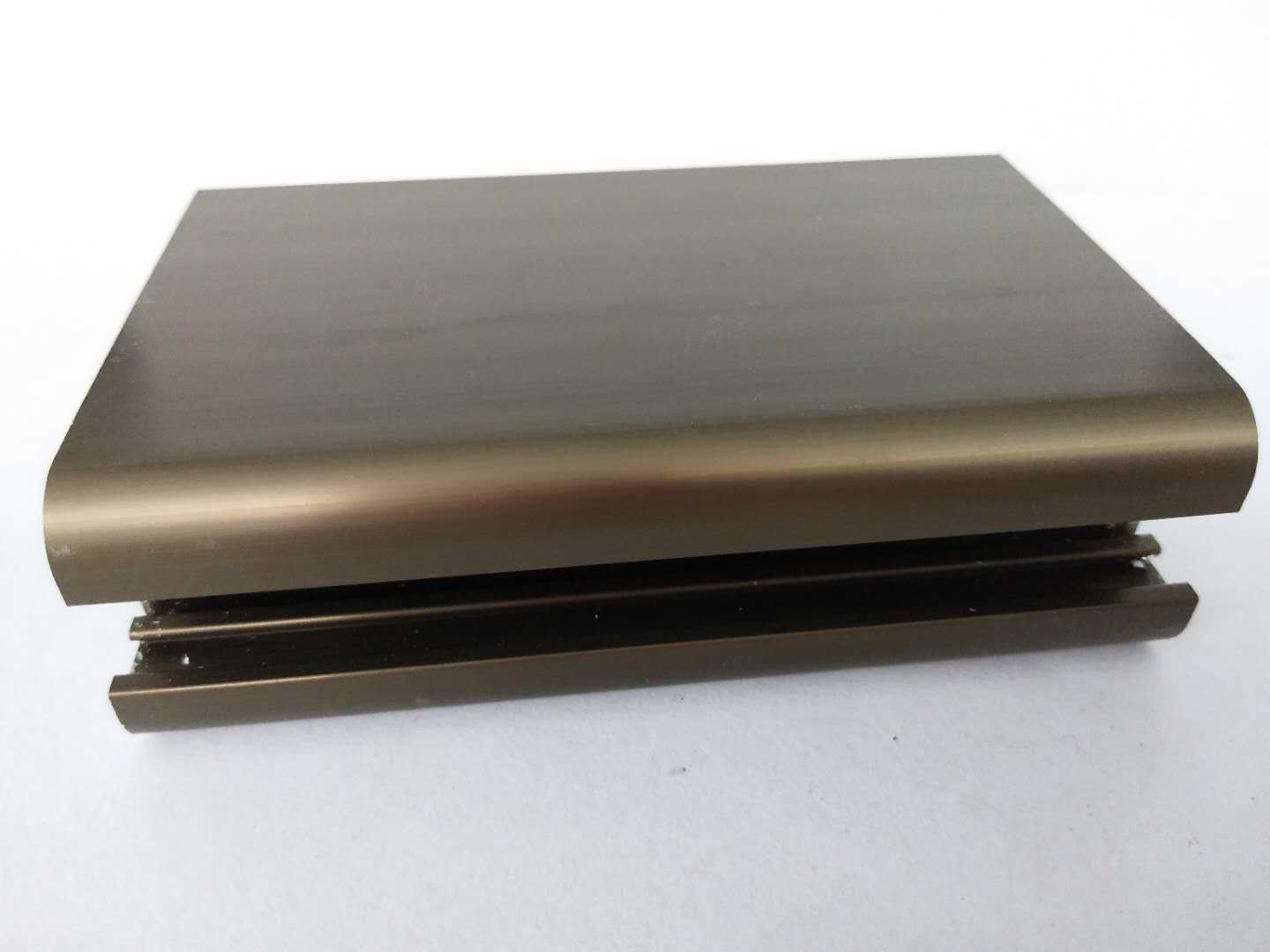 Strong Impact Resistance Extruded Aluminum Electronics Enclosure Mirror Gloss Effect