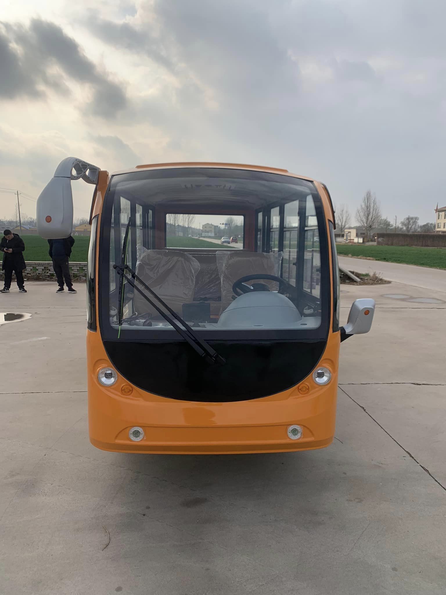 11 Passenger FNE-C11 Electric Tourist Vehicle With Aluminum Alloy And Steel Frame
