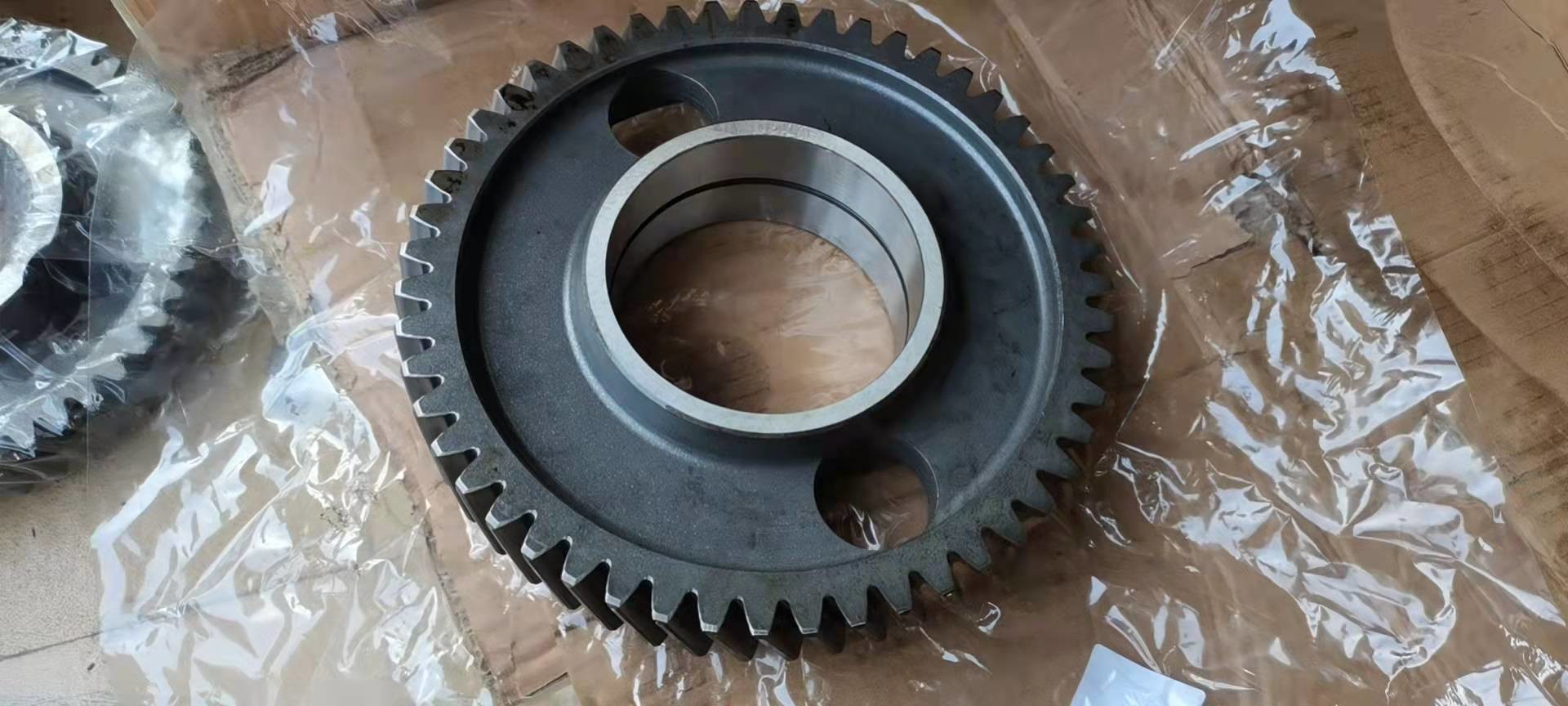 6691-21-4321 Bulldozer Idler SD16 SD22 SD32 Earth Moving Equipment Spare Parts