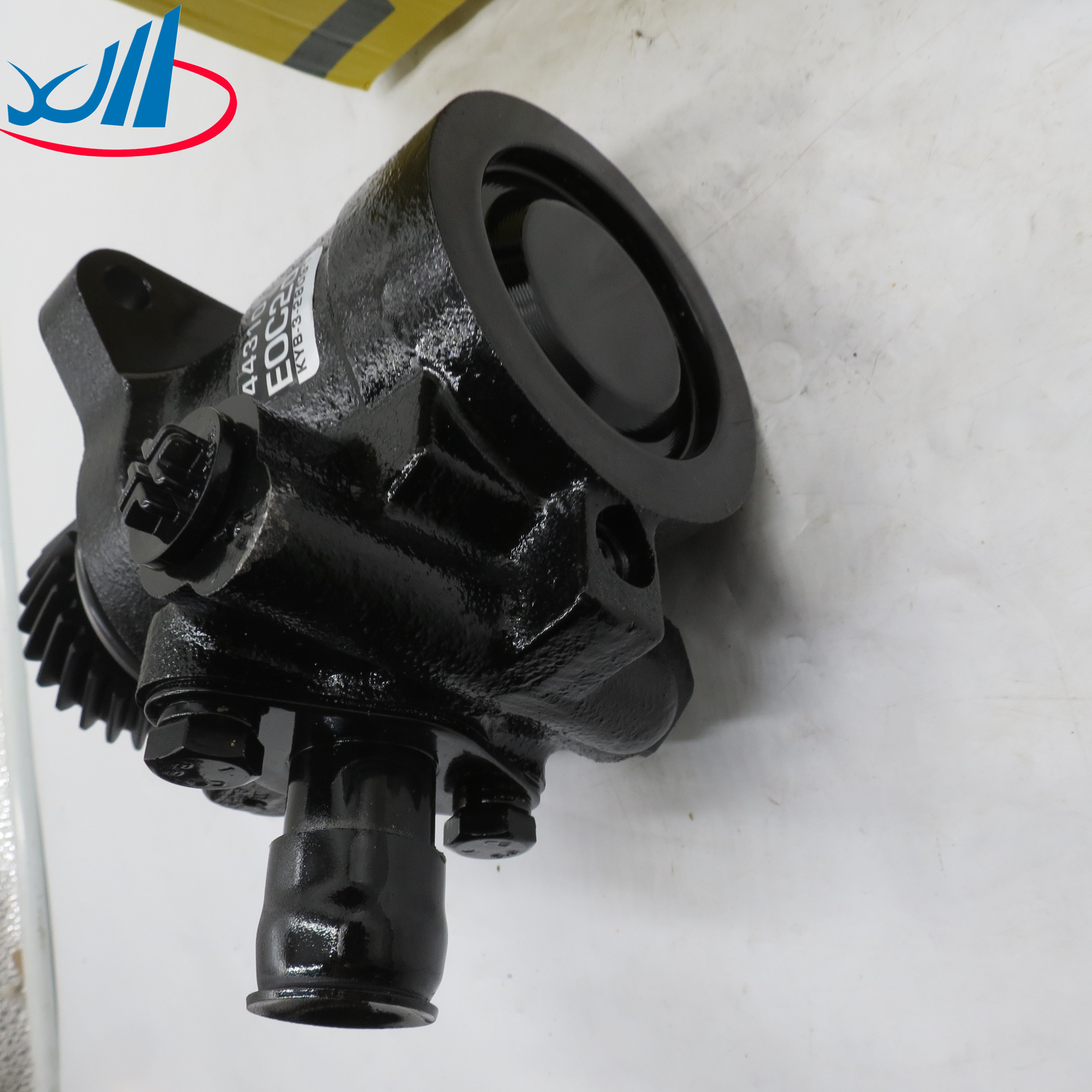 OEM 44350-1610 Power Steering Pump P11C Shacman Truck Parts
