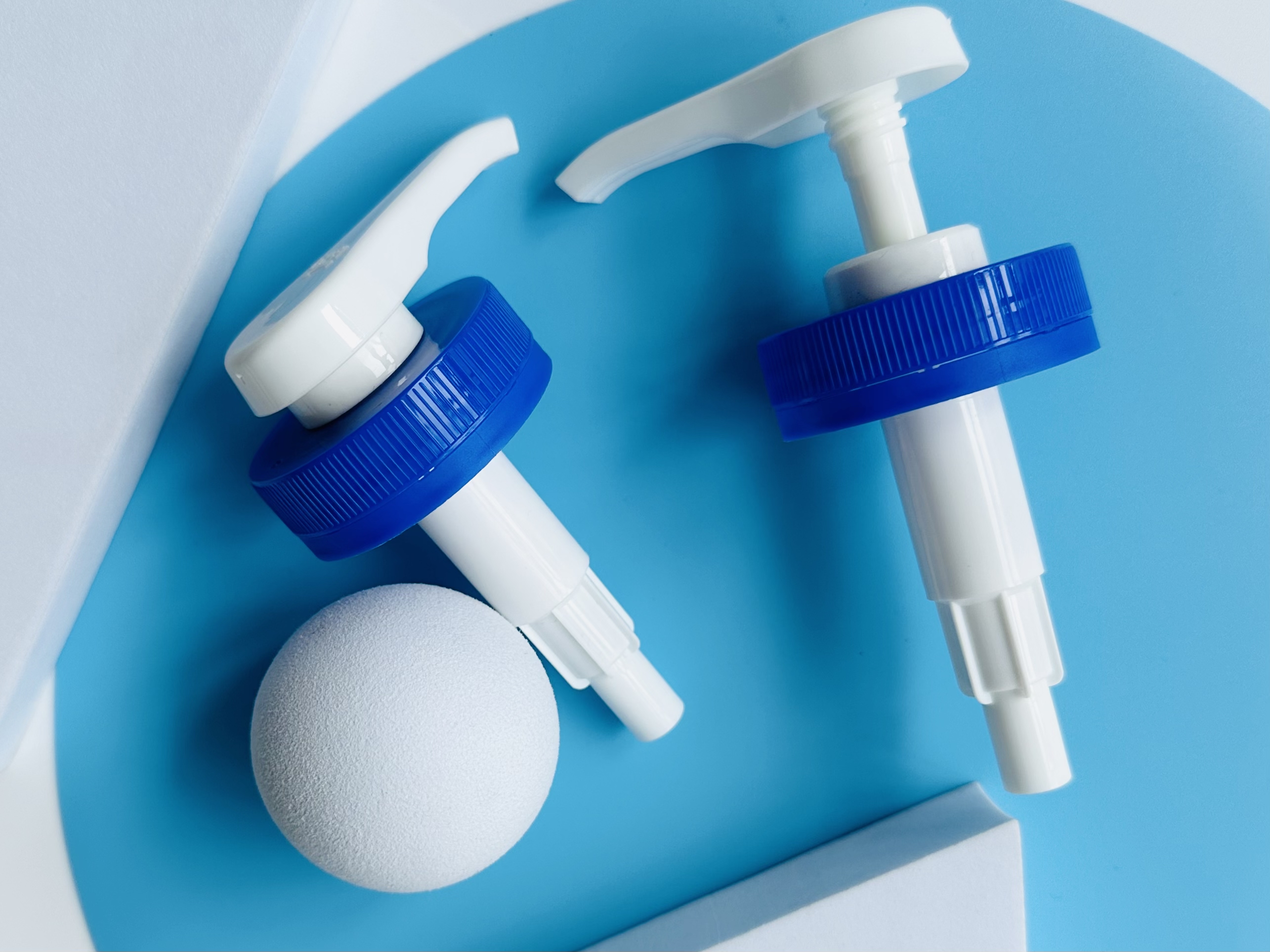 Smooth Ribber Aluminium Closure Left-right Lock Pump for Big Diameter Lotion Bottles