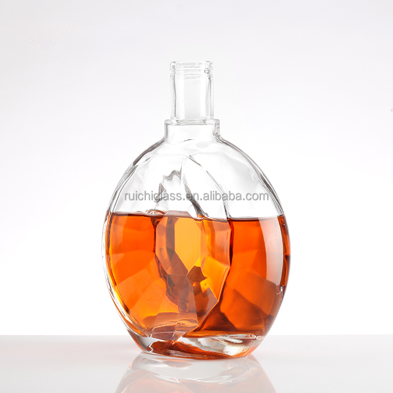 Base Material Super Flint Glass 750ml Empty Vodka Brandy Bottle for Beverage Industry