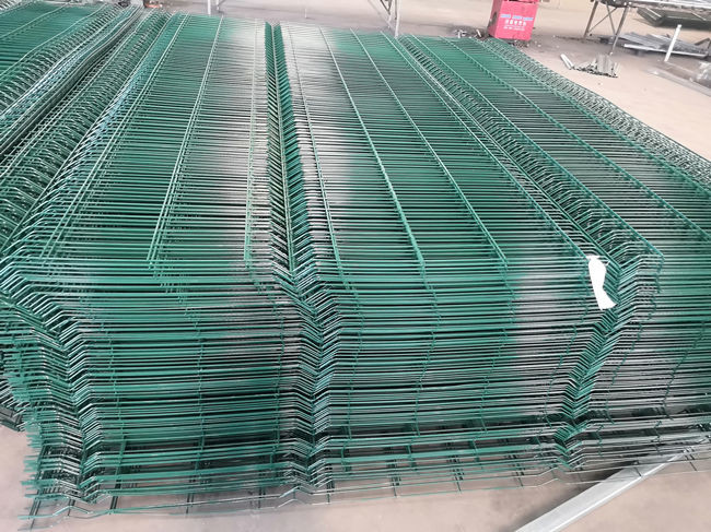 5mm Hot Dipped Galvanized 3d Curved Fence Corrosion Resistance