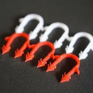 Durable White Underfloor Heating Pipe Clips For Securely Mounting Pipes On