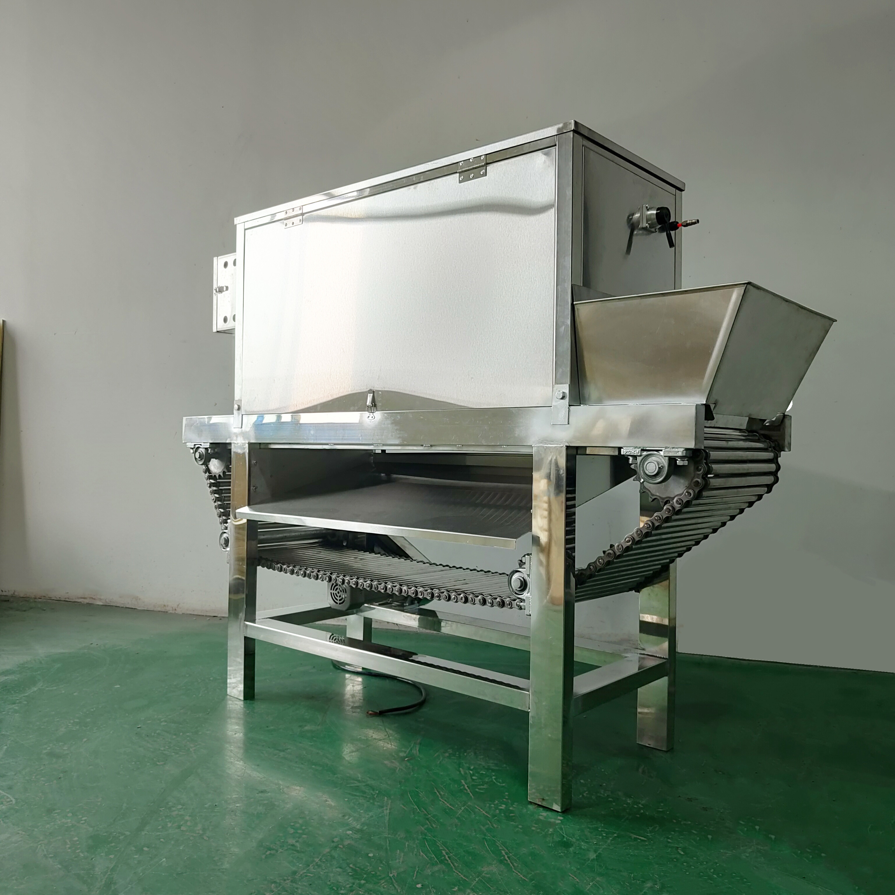 Commercial Chain Onion Peeler Large Capacity Processing Output Customizable For Food Factory