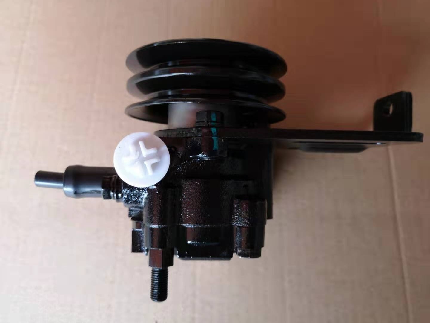 4JA1 4JH1 Steering Pump 8979466970 Isuzu TFR TFS DMAX Pickup Power Steering Pump With Bracket And Pulley