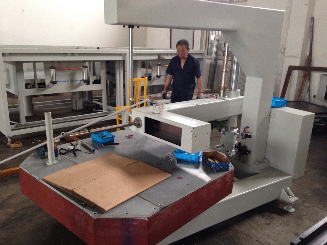 small edge trimming/cutting machine 1000x1000mm
