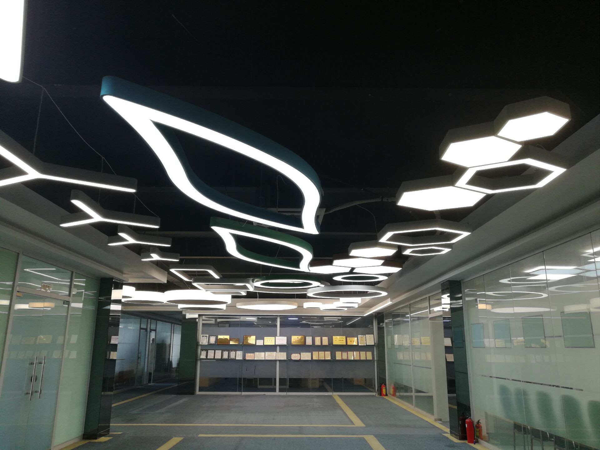 SMD5630 Led Ring Pendant Ceiling Light 27994lm IP20 Custom Made