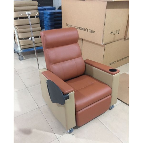 Quality IV Infusion Transfusion Chair Patient Recliner Chair With Adjustable Backrest And Foot for sale