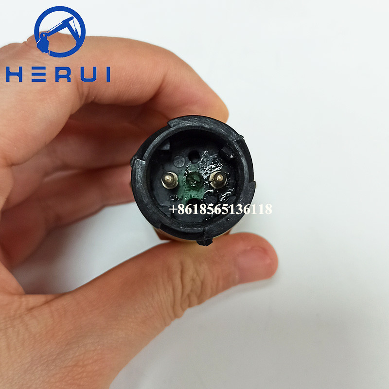 20424060 Oil Pressure Sensor For Truck FH FH12 FH16 FL6 FM10 FM12 FM7 FM9Sensor