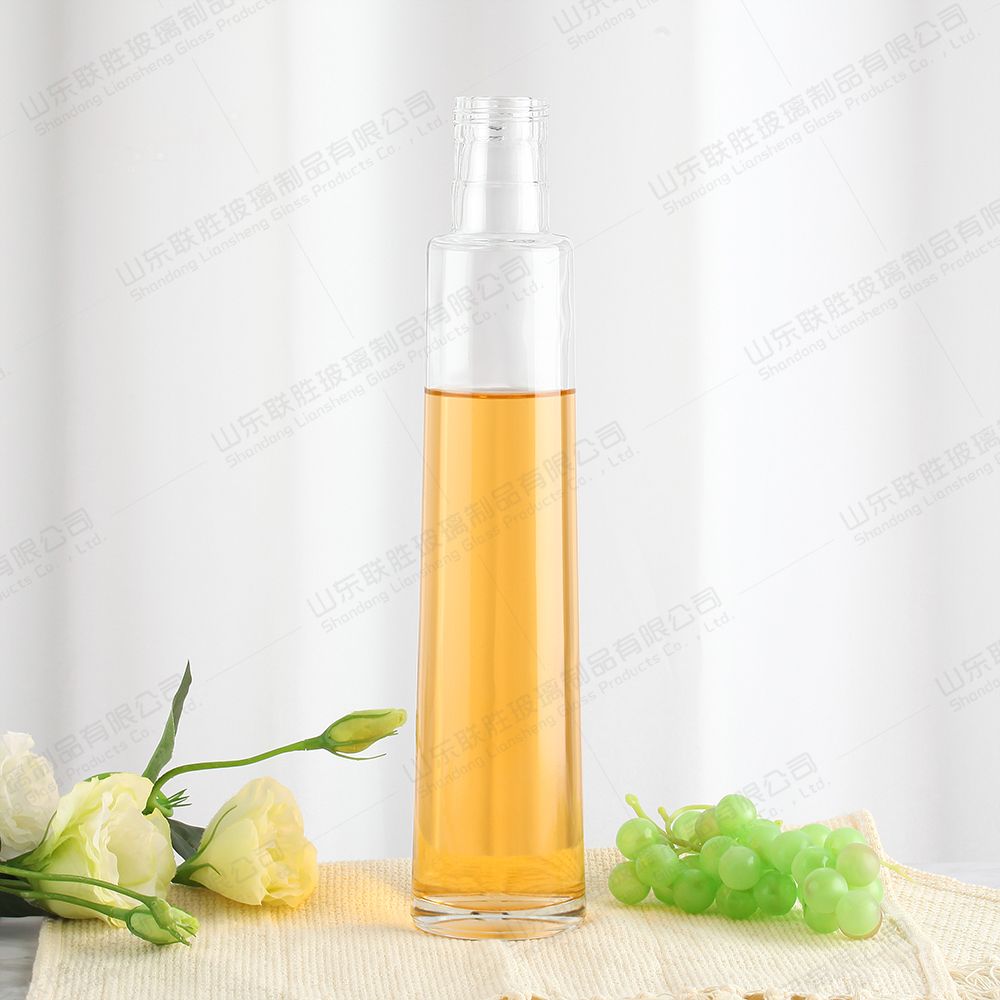 500ml Empty Glass Bottle for Whisky Brandy Healthy and Lead-free Glass Material