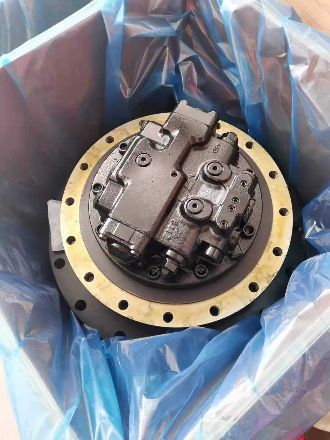 9111033 Excavator Spares ZX70-5G Final Drive Travel Motor For Mini Excavator