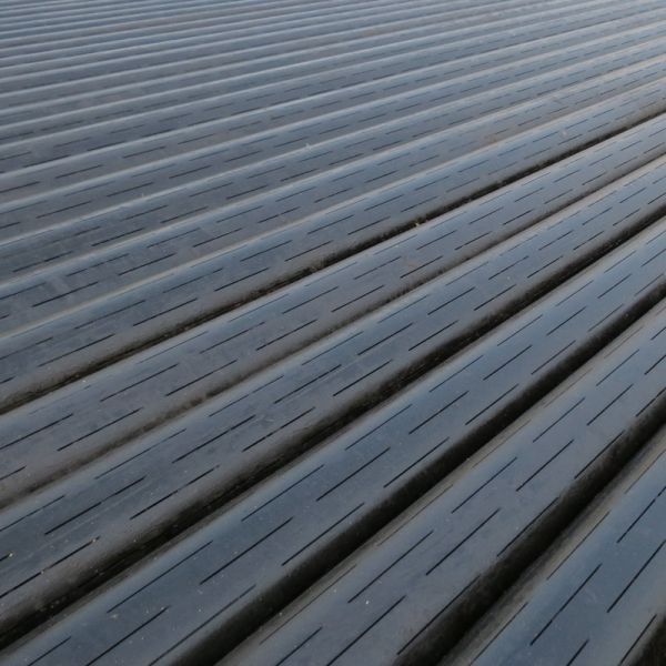 Quality Long-Lasting Filtration Wire-Wrapped Screen with Polished Surface Finish and Threaded Connection for sale