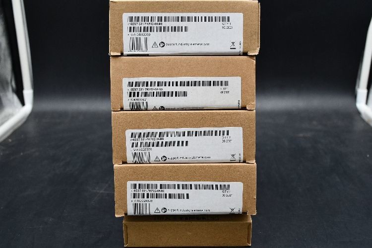 Siemens PLC I/O Module for use with SIMATIC S7-300 Series, 125 x 40 x 120 mm, Analogue, GRT1, 24 V dc, SIMATIC