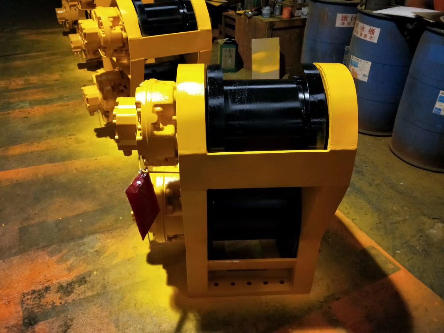 Easy To Install And Control Industrial Hydraulic Winch For Marine Lifting