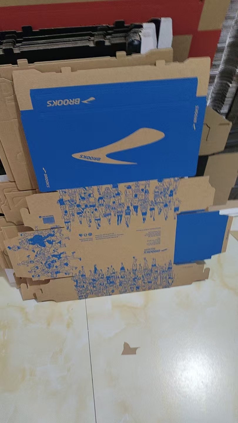 Spot Corrugated Cardboard Shoes Packaging Box for Brooks Blue