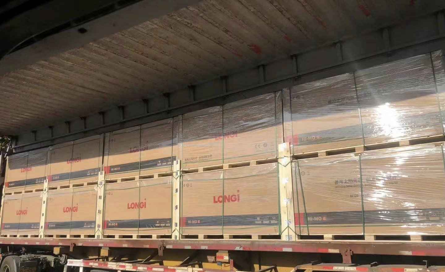 Anodized Aluminium Alloy Frame LONGi Hi-Mo 7 Solar Panels 580w for Maximum Efficiency