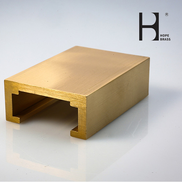 Waterproof 3m Long Brass U Channel Framing Stock For Restaurant Decoration