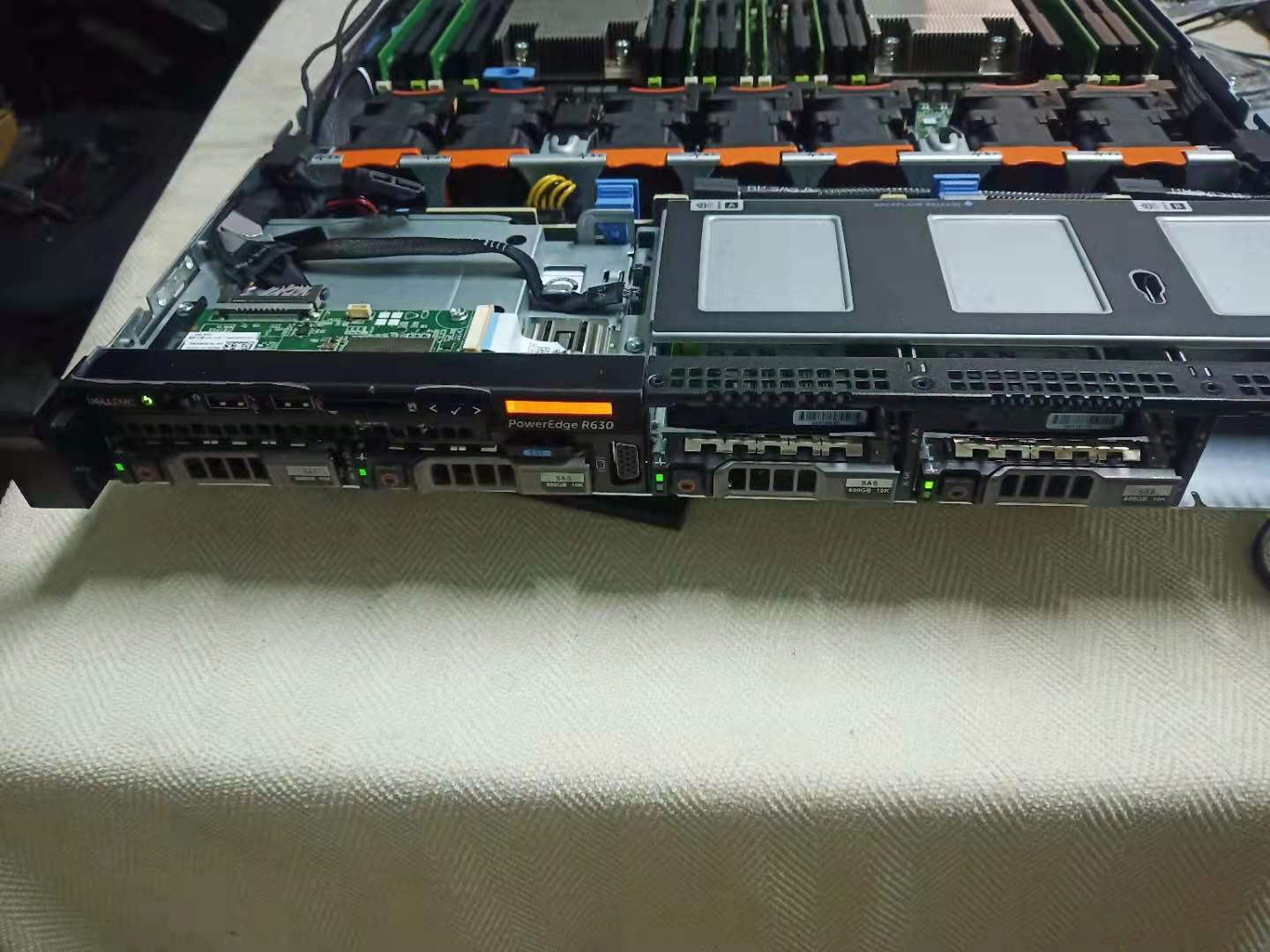 Refurbished HPE DL360 Gen9 E5-2620v4 Base SAS 8sff Server Hot Plug Power Supplies