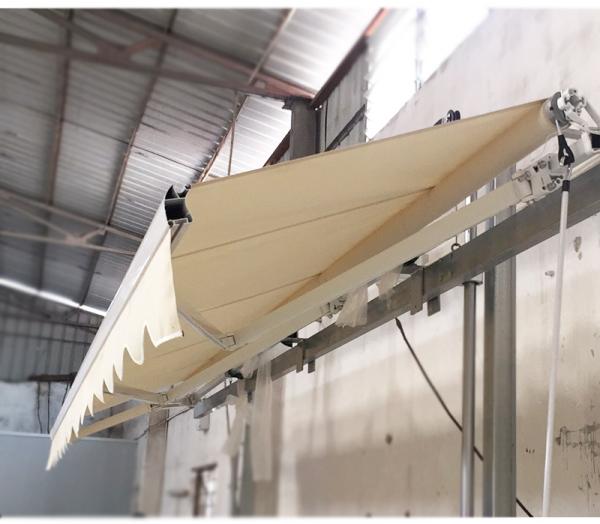 Home Patio Motorized Waterproof Retractable Awning With Screen
