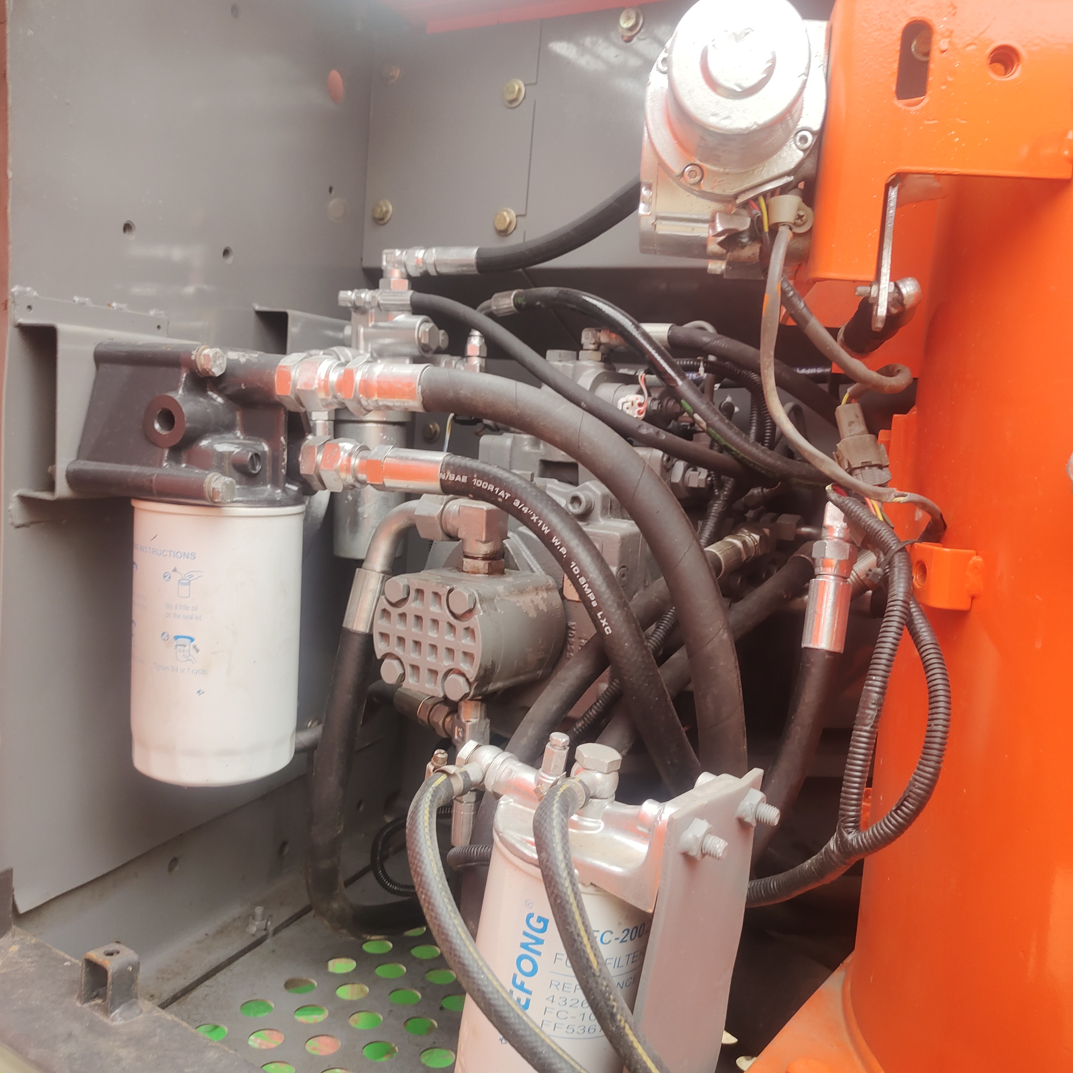 Second Hand Zaxis 120 Excavator, In Great Condition For A Good Price