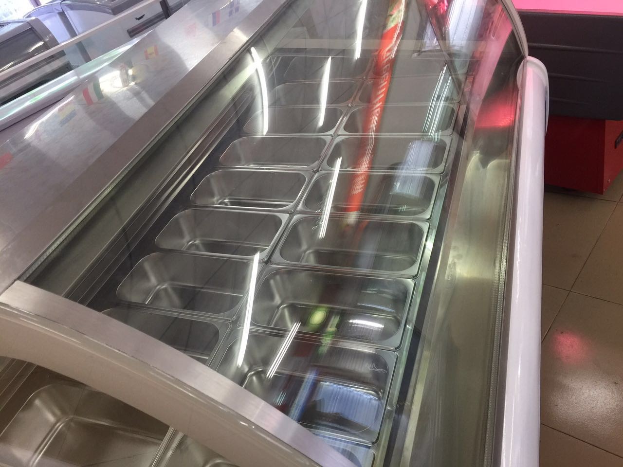 Small Refrigeration Hard Ice Cream Display Freezer