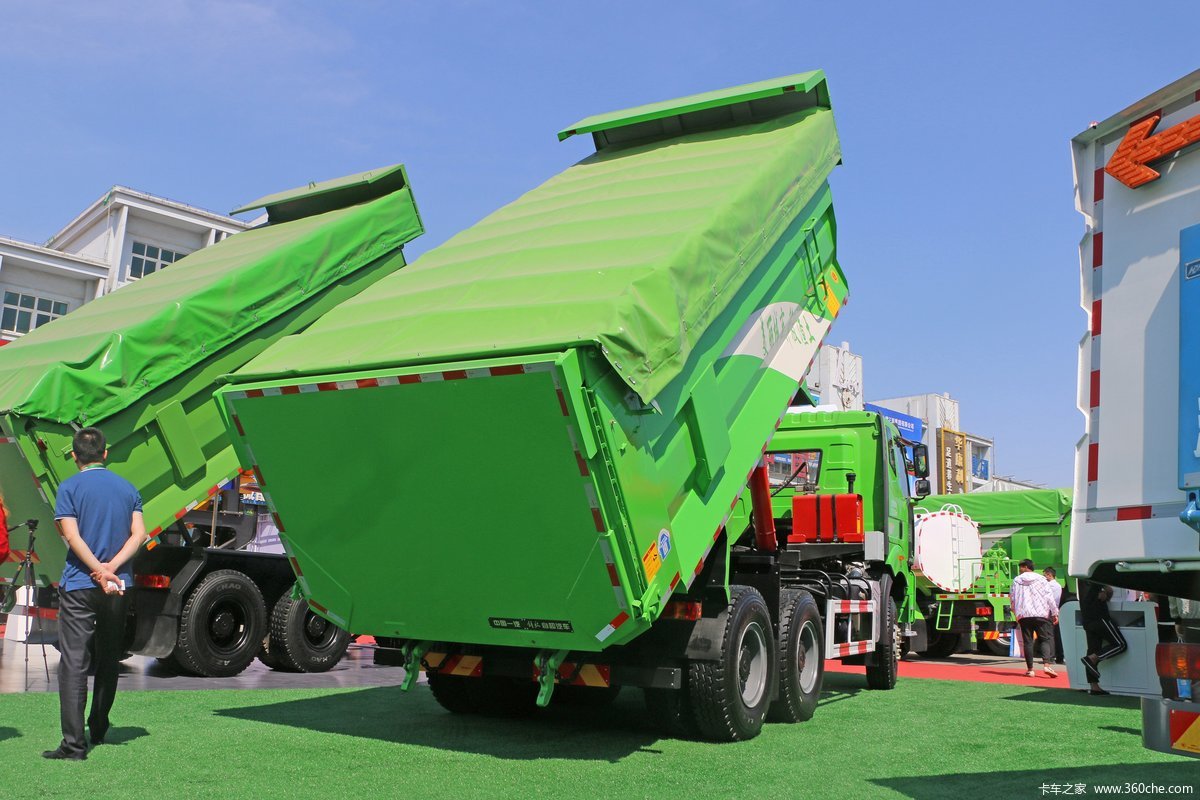 Faw Liberation J6P Heavy Truck 420 HP 6X4 5.6 LNG Muck Dump Truck (EU VI National VI)