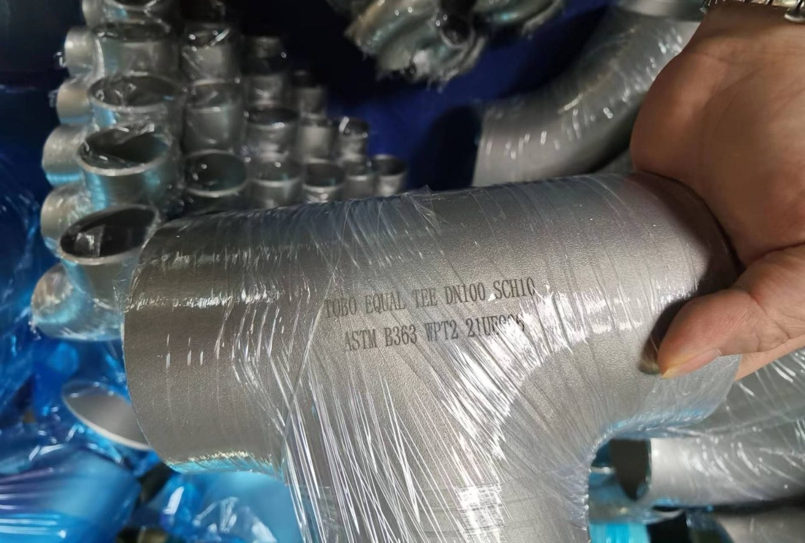 Stainless Steel Pipe Fitting Duplex Stainless Steel Equal Tee UNS S32205 SCH40 ASME B16.9