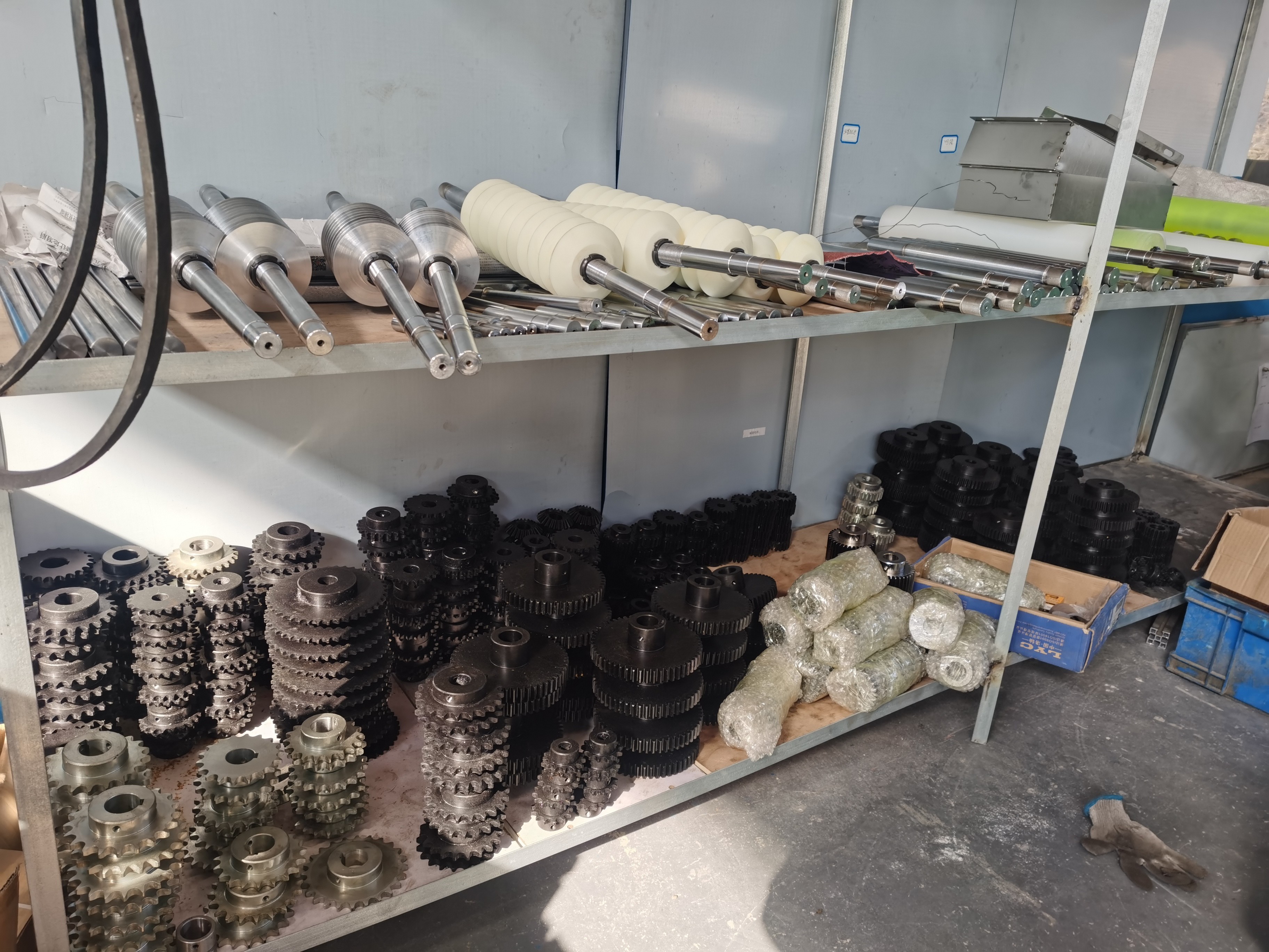 Automatic Dustproof Plastic Shoe Cover Making Machine With No Noise