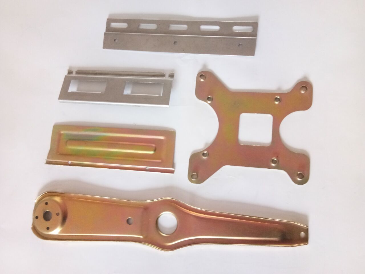 Custom Automotive Sheet Metal Fabrication Parts Galvanized Surface Treatment