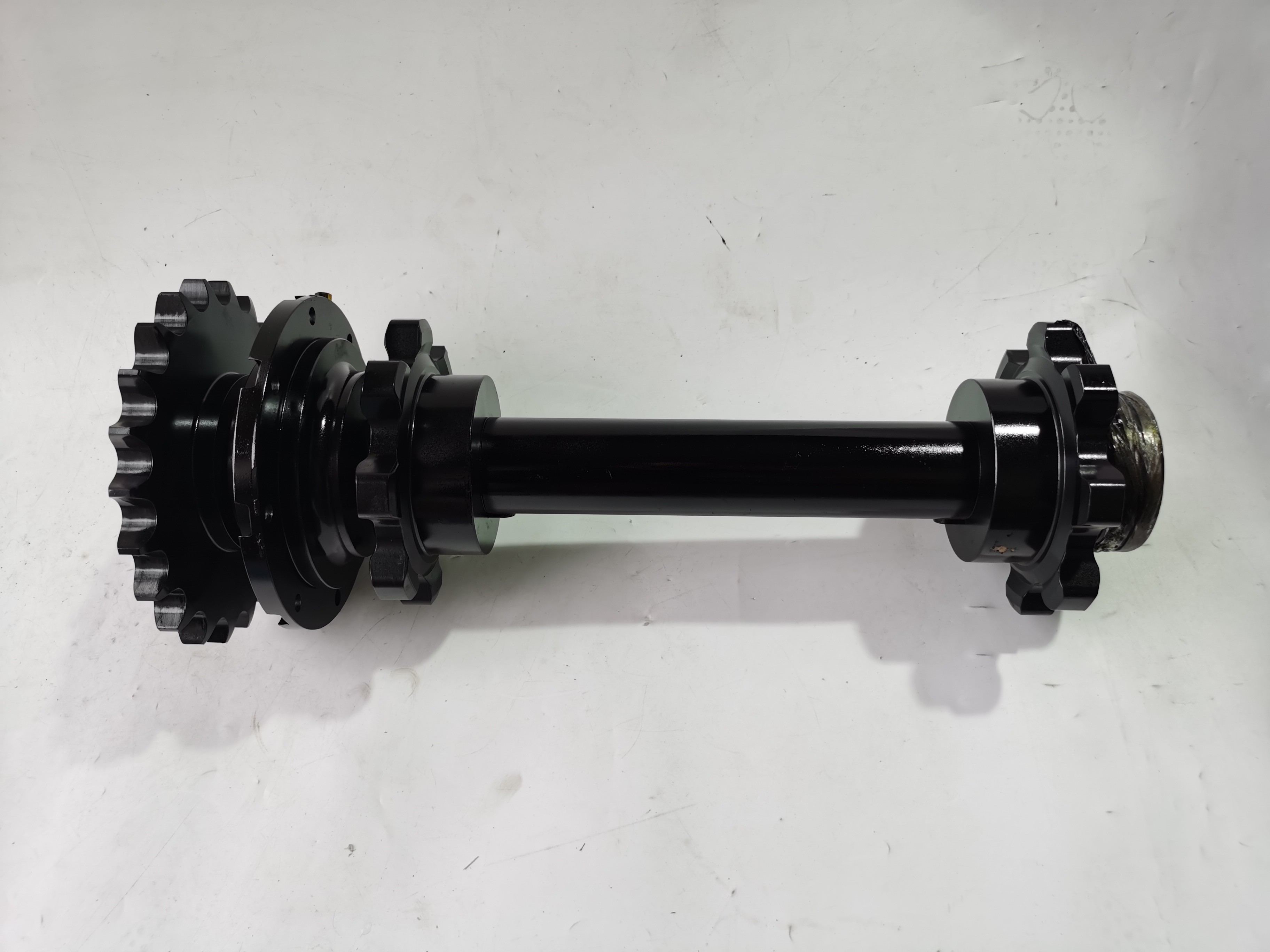 BF800C 83701598 Asphalt Paver Spare Parts Conveyor Driving Shaft Customized
